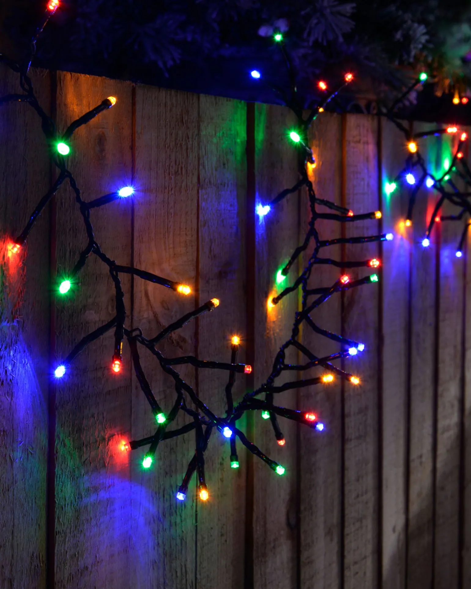 WeRChristmas 180 Chasing Cluster Light String, Multi-Coloured^ Cluster Lights