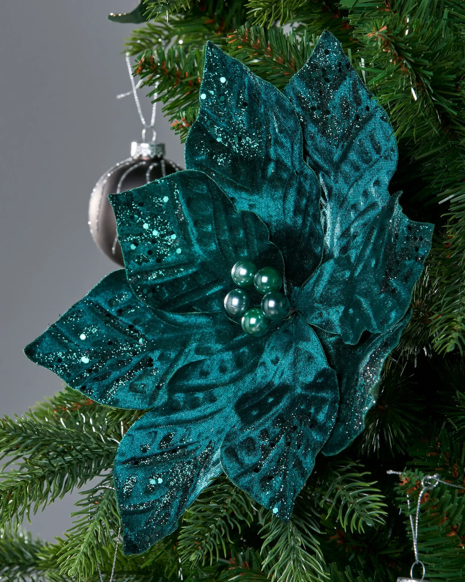 WeRChristmas Artificial Emerald Poinsettia Flower, 30 Cm^ Flowers & Foliage|Flowers & Foliage