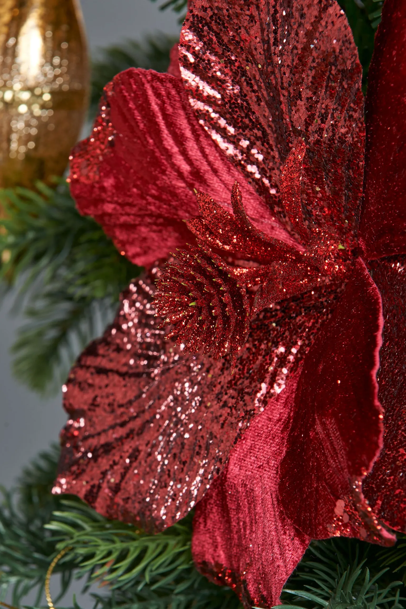 WeRChristmas Artificial Magnolia Flower, Red, 25 Cm^ Flowers & Foliage|Flowers & Foliage