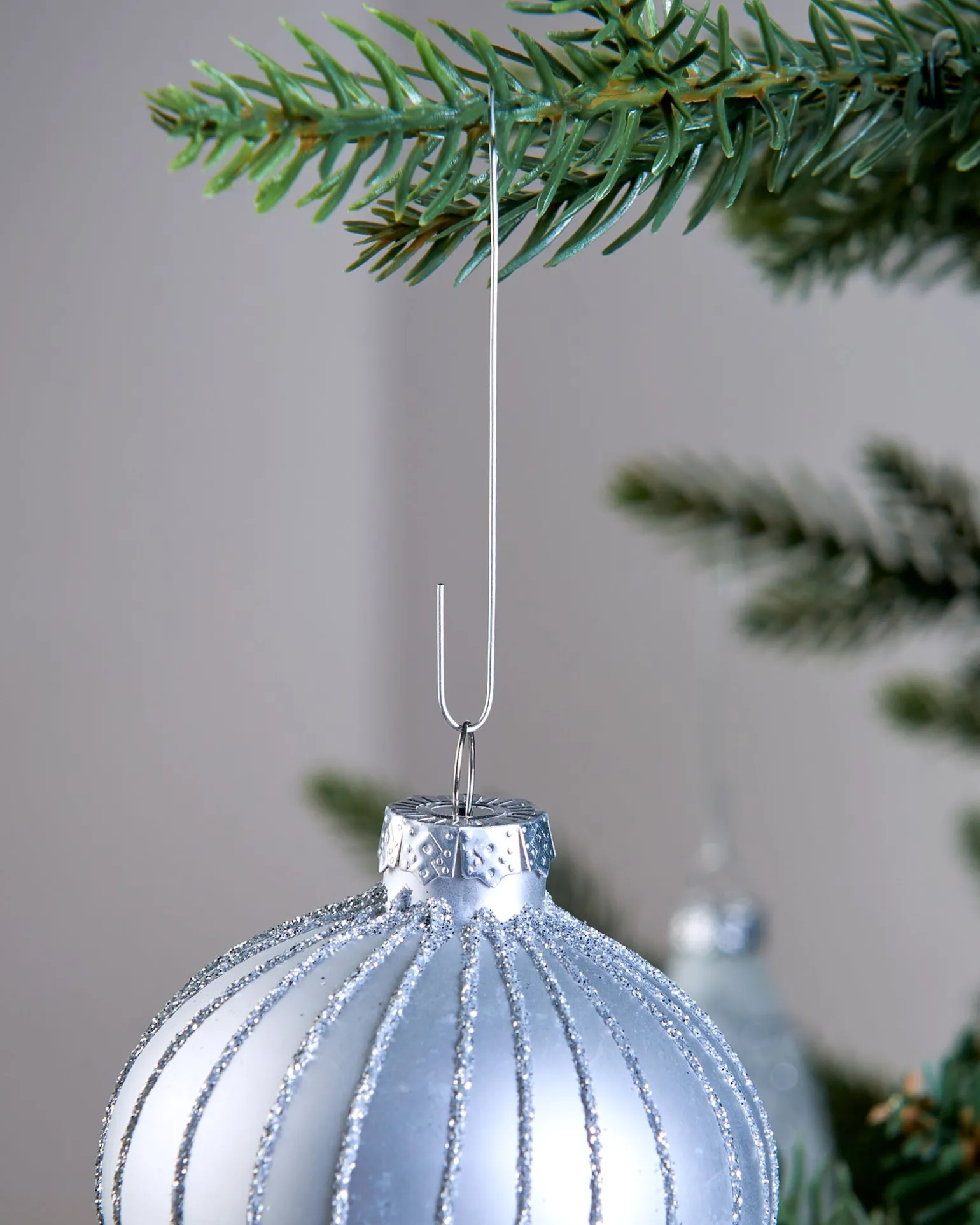 WeRChristmas Bauble Ornament Hooks, Silver, Pack Of 100^ Bauble Hooks