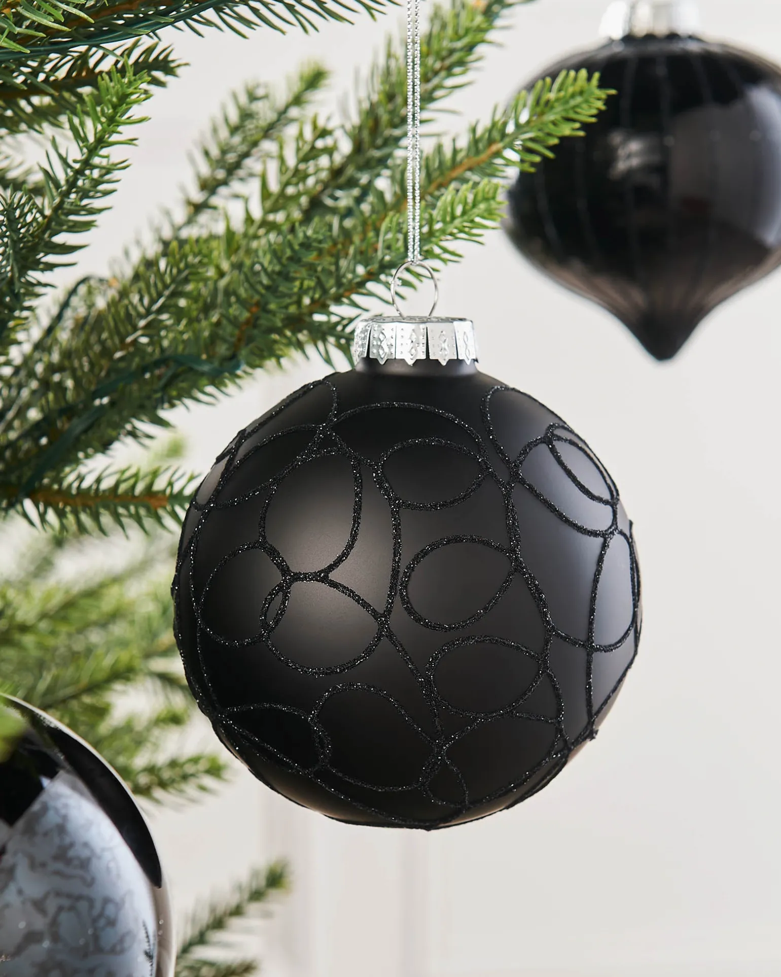 WeRChristmas Black Glass Baubles, 6 Pack, 10 Cm^ Glass Baubles