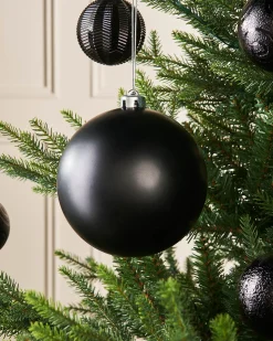 WeRChristmas Black Large Matt Shatterproof Bauble, 15 Cm^ Oversized Baubles|Shatterproof Baubles
