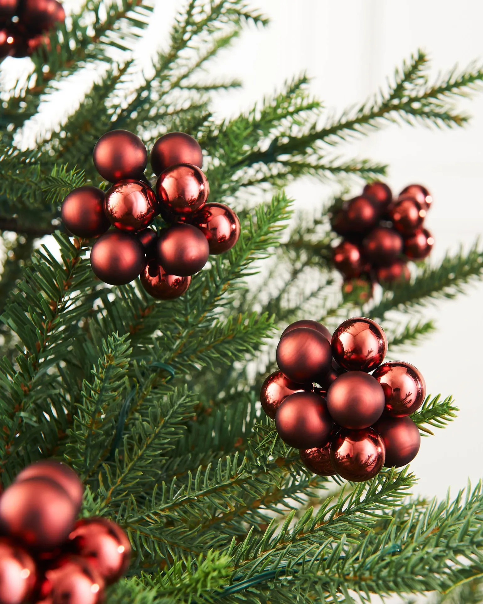 WeRChristmas Burgundy Glass Berry Cluster Baubles, 10 Pack^ Glass Baubles