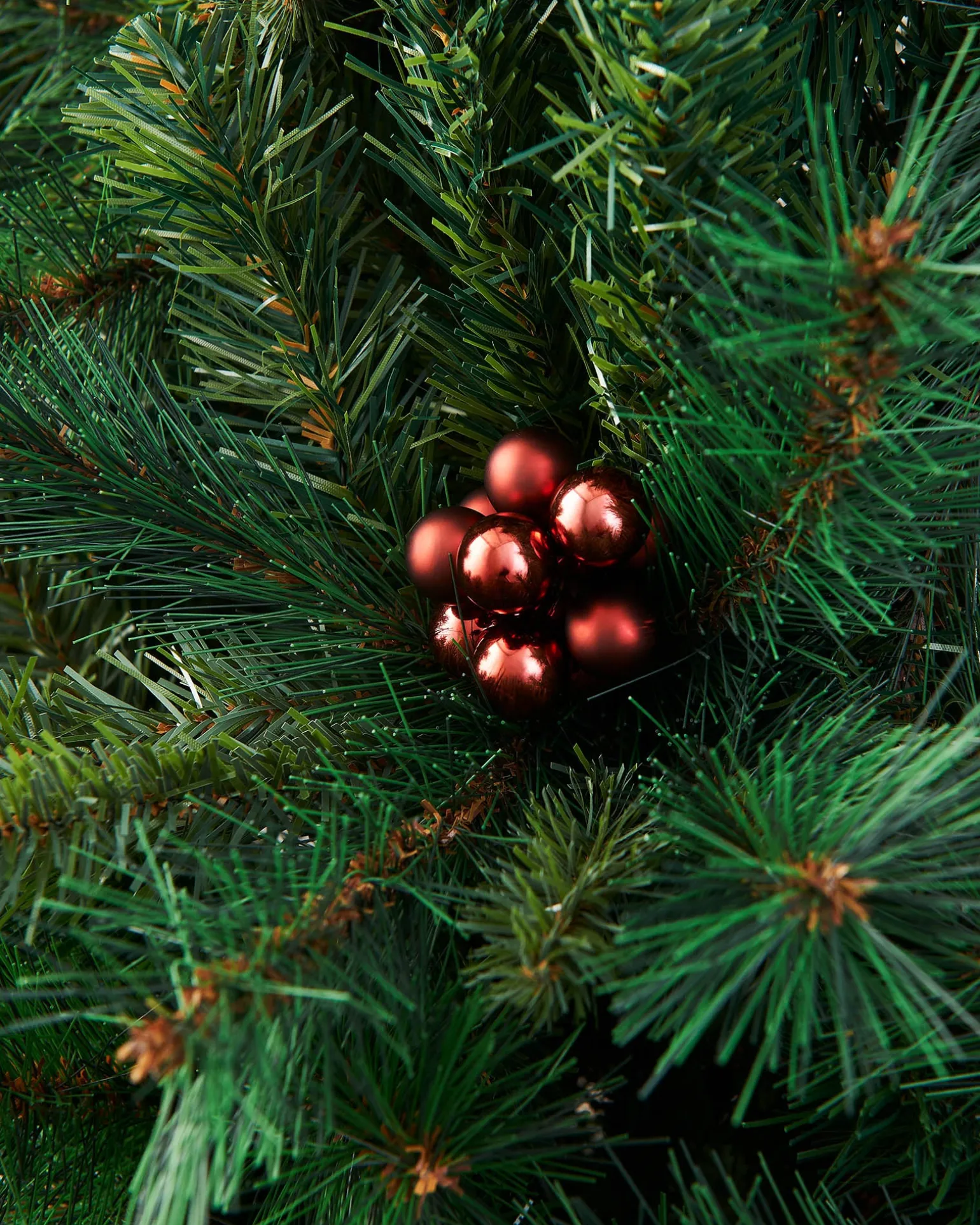 WeRChristmas Burgundy Glass Berry Cluster Baubles, 10 Pack^ Glass Baubles