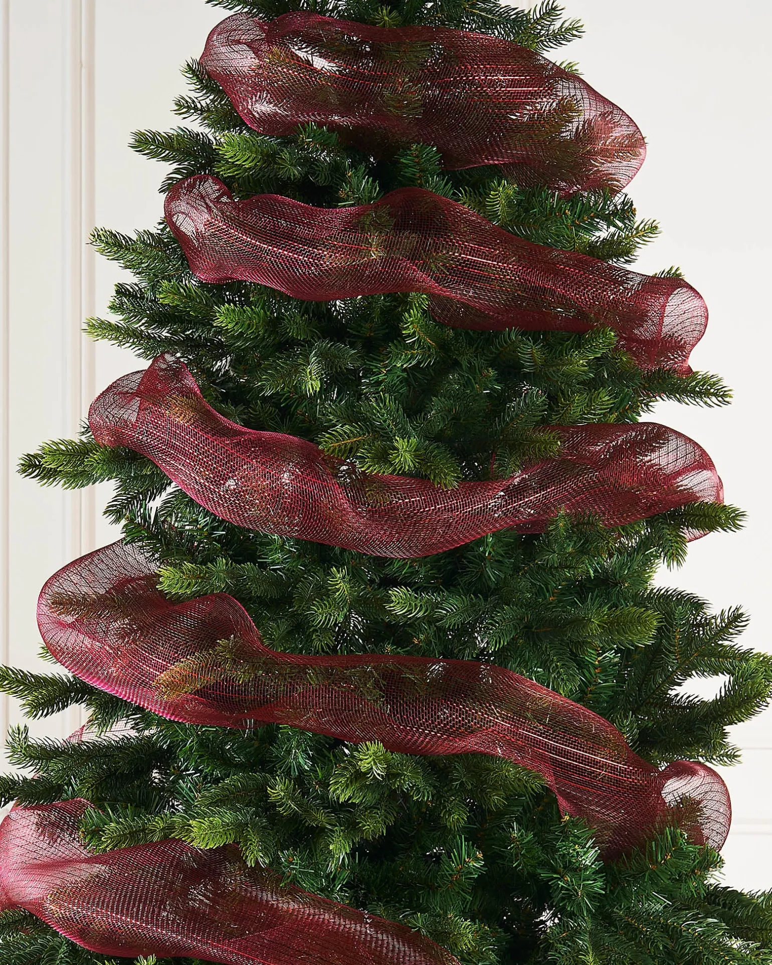 WeRChristmas Burgundy Mesh With Red Foil, 9 M^ Deco Mesh