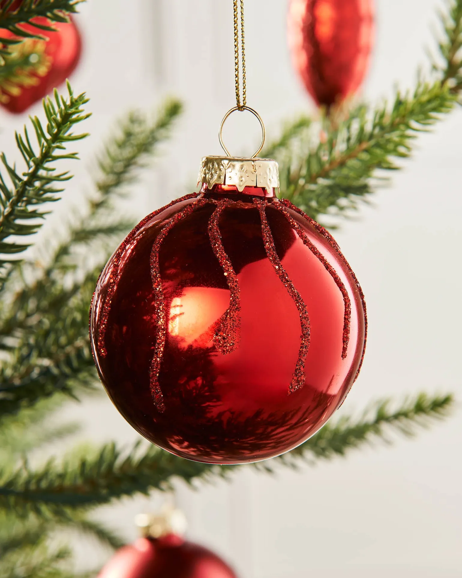 WeRChristmas Christmas Red Glass Baubles, 20 Pack^ Glass Baubles
