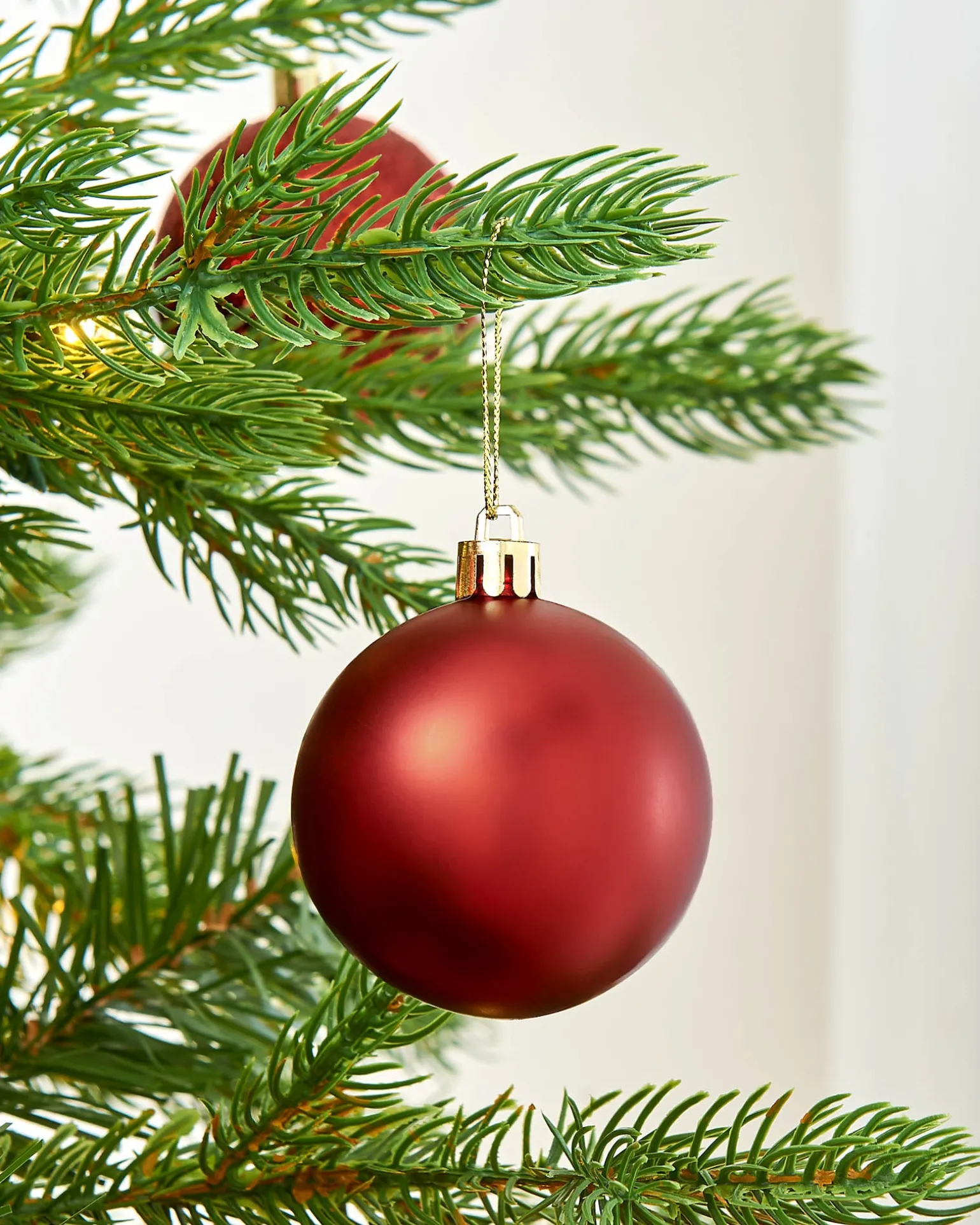 WeRChristmas Christmas Red Shatterproof Bauble, 50 Pack^ Shatterproof Baubles