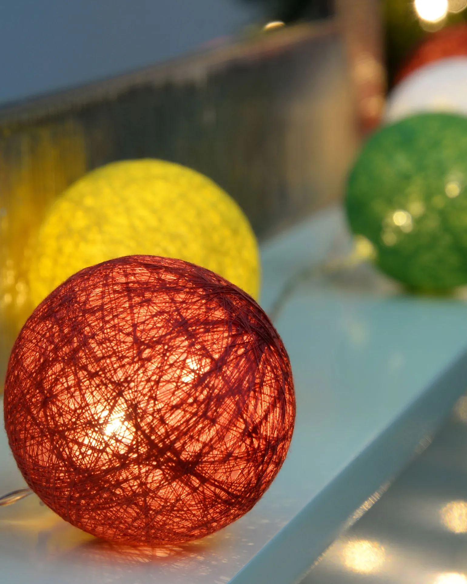 WeRChristmas Cotton Ball 20 LED Light String, 1.5 M^ Fairy Lights