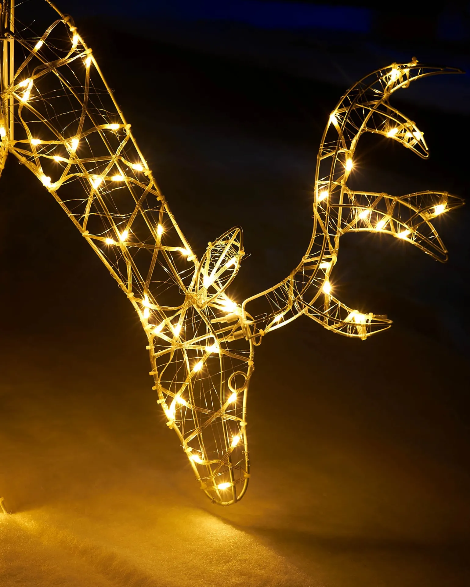 WeRChristmas 2D Grazing Reindeer Silhouette, 95 Cm^ Outdoor Lighted Reindeer