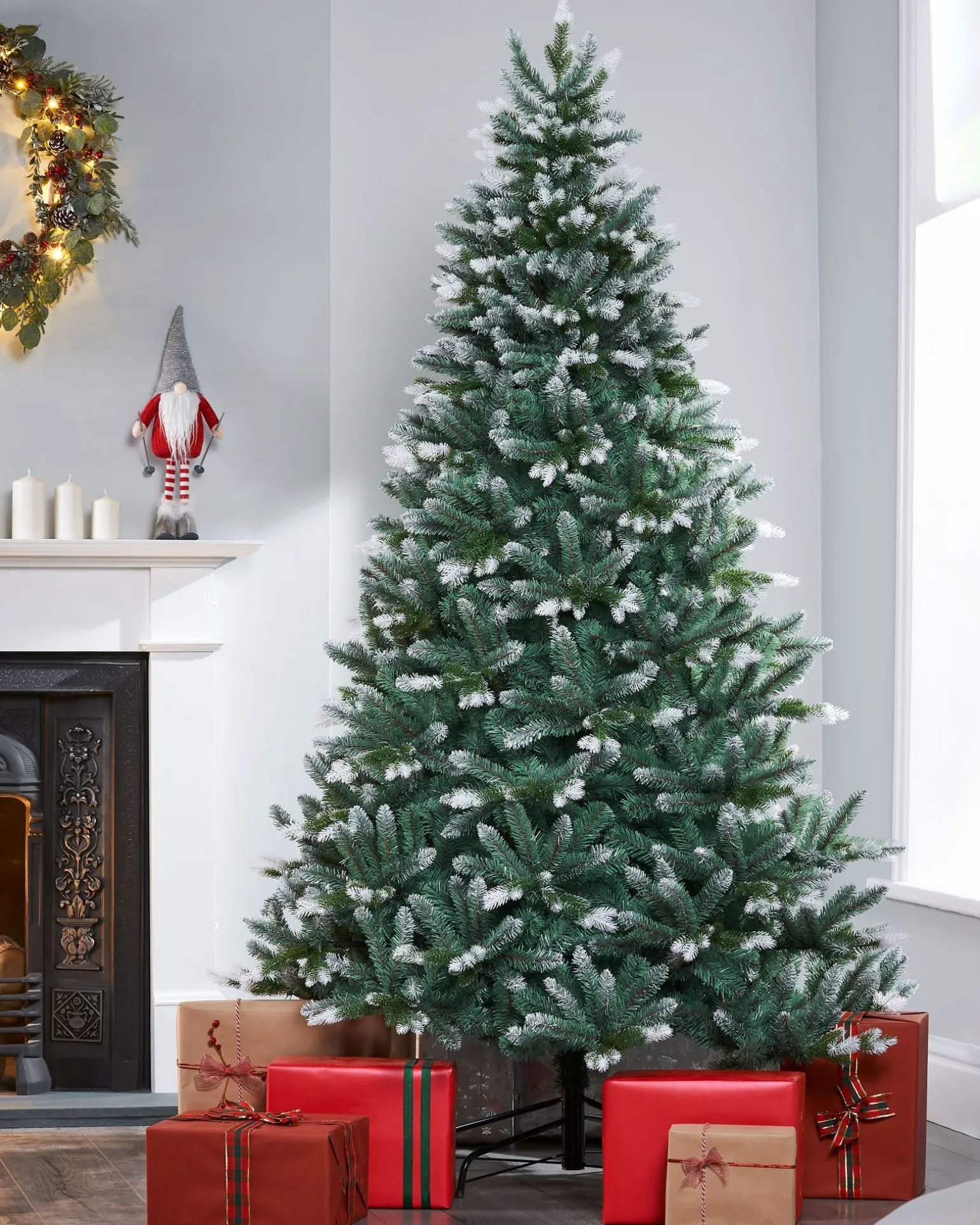 WeRChristmas Evergreen Snow Flocked Tip Christmas Tree, 6 Ft^ Premium Christmas Trees|Budget Christmas Trees