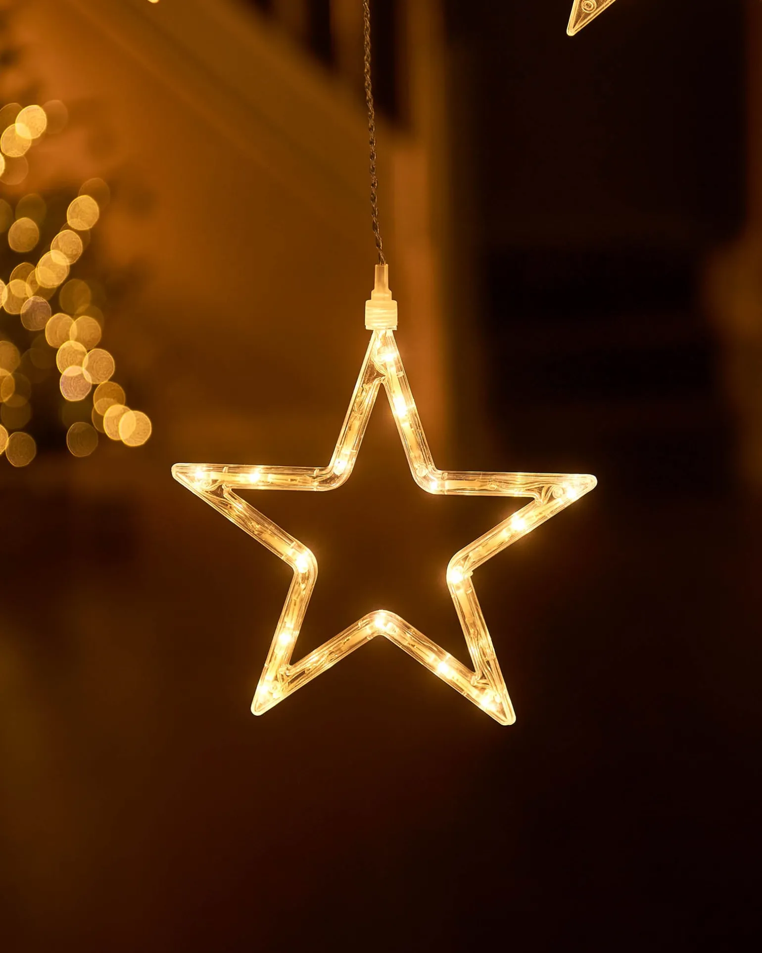 WeRChristmas Flashing Star Curtain Net Light, White, 2 M^ Window Silhouettes|Curtain & Net Lights