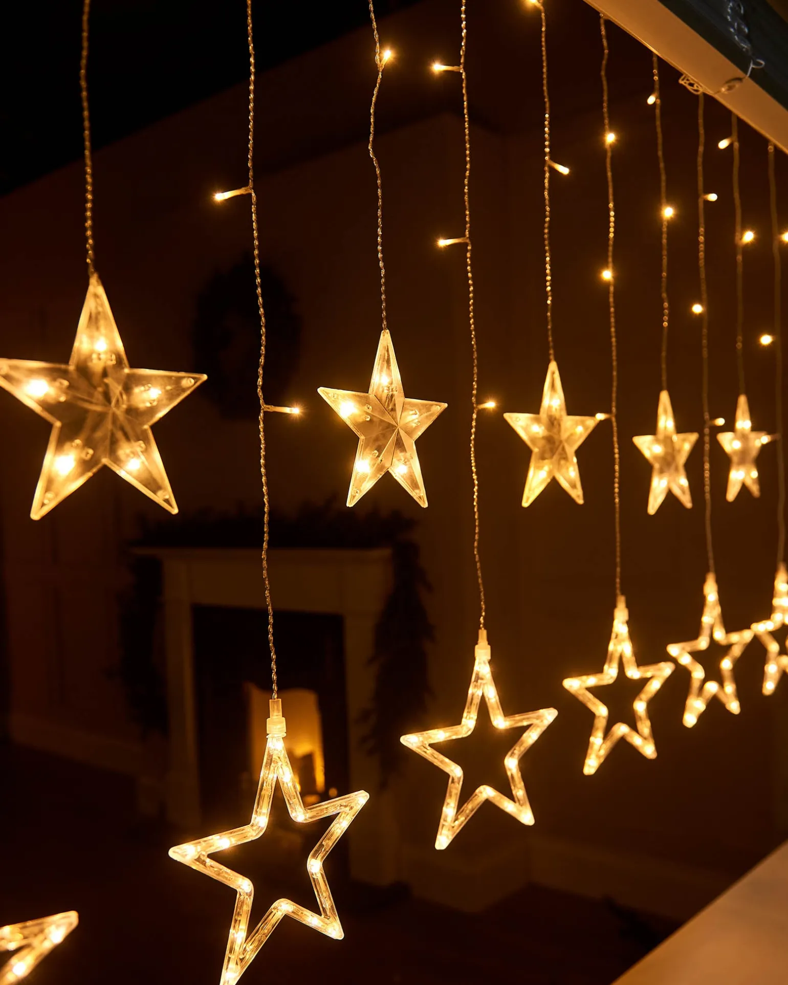 WeRChristmas Flashing Star Curtain Net Light, White, 2 M^ Window Silhouettes|Curtain & Net Lights
