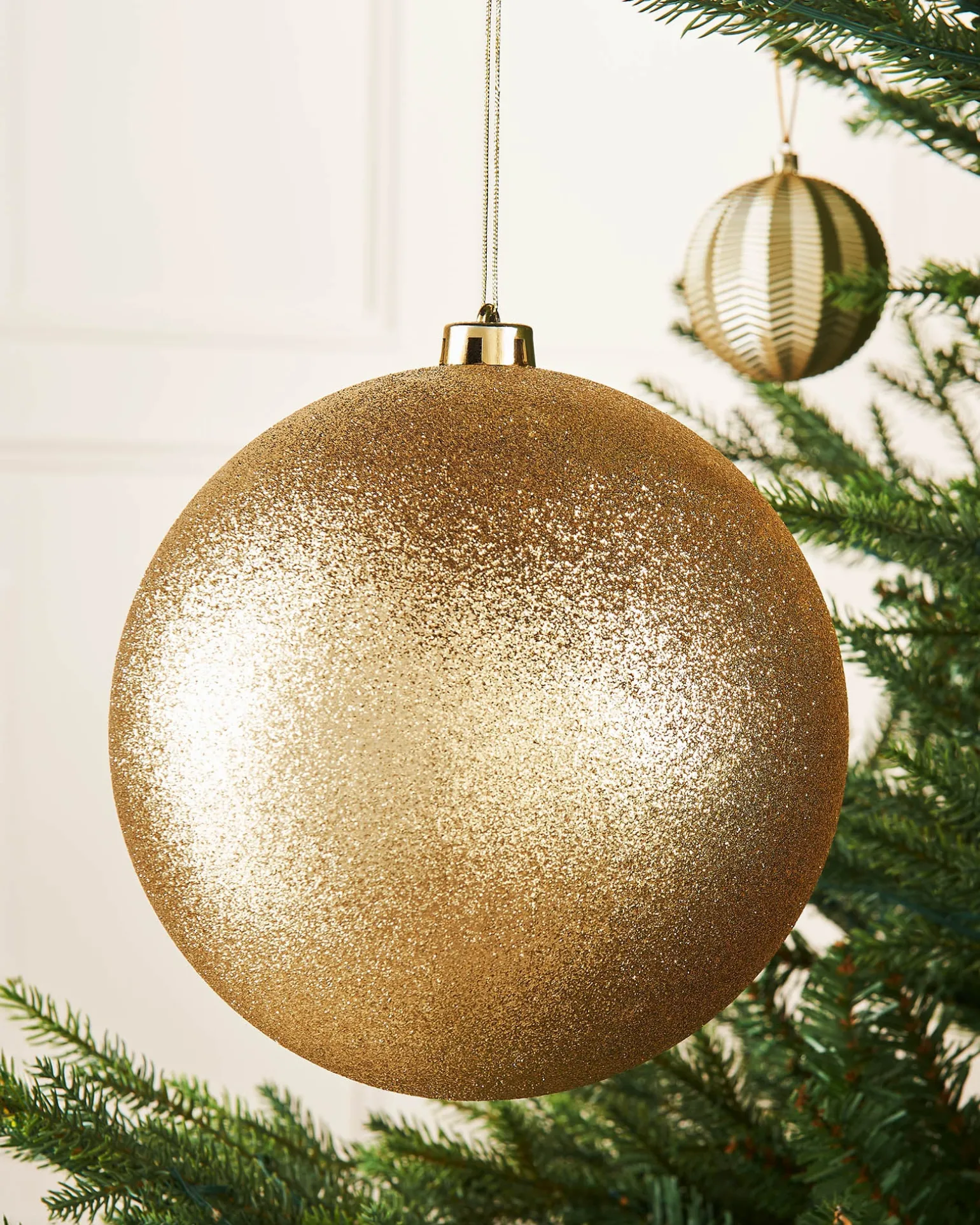 WeRChristmas Gold Large Glitter Shatterproof Bauble, 20 Cm^ Shatterproof Baubles|Oversized Baubles