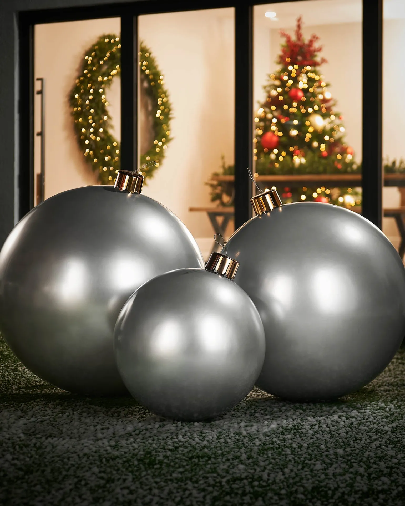 WeRChristmas Inflatable Christmas Bauble, Silver, 66 Cm^ Inflatables|Outdoor Inflatable Baubles