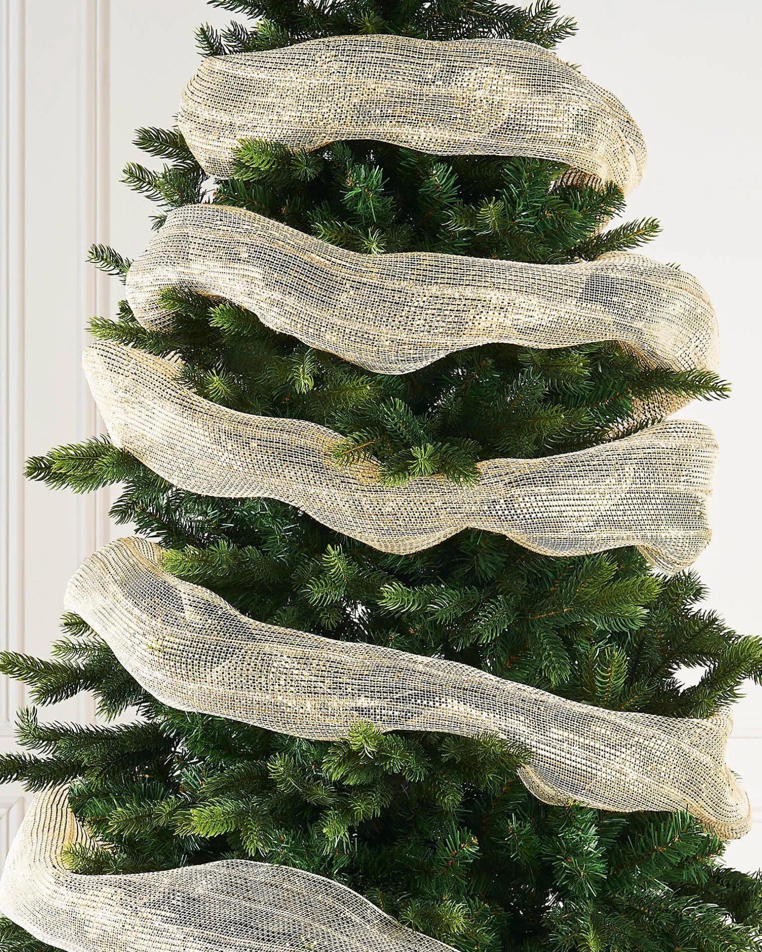 WeRChristmas Ivory Mesh With Pale Gold Foil, 9 M^ Deco Mesh