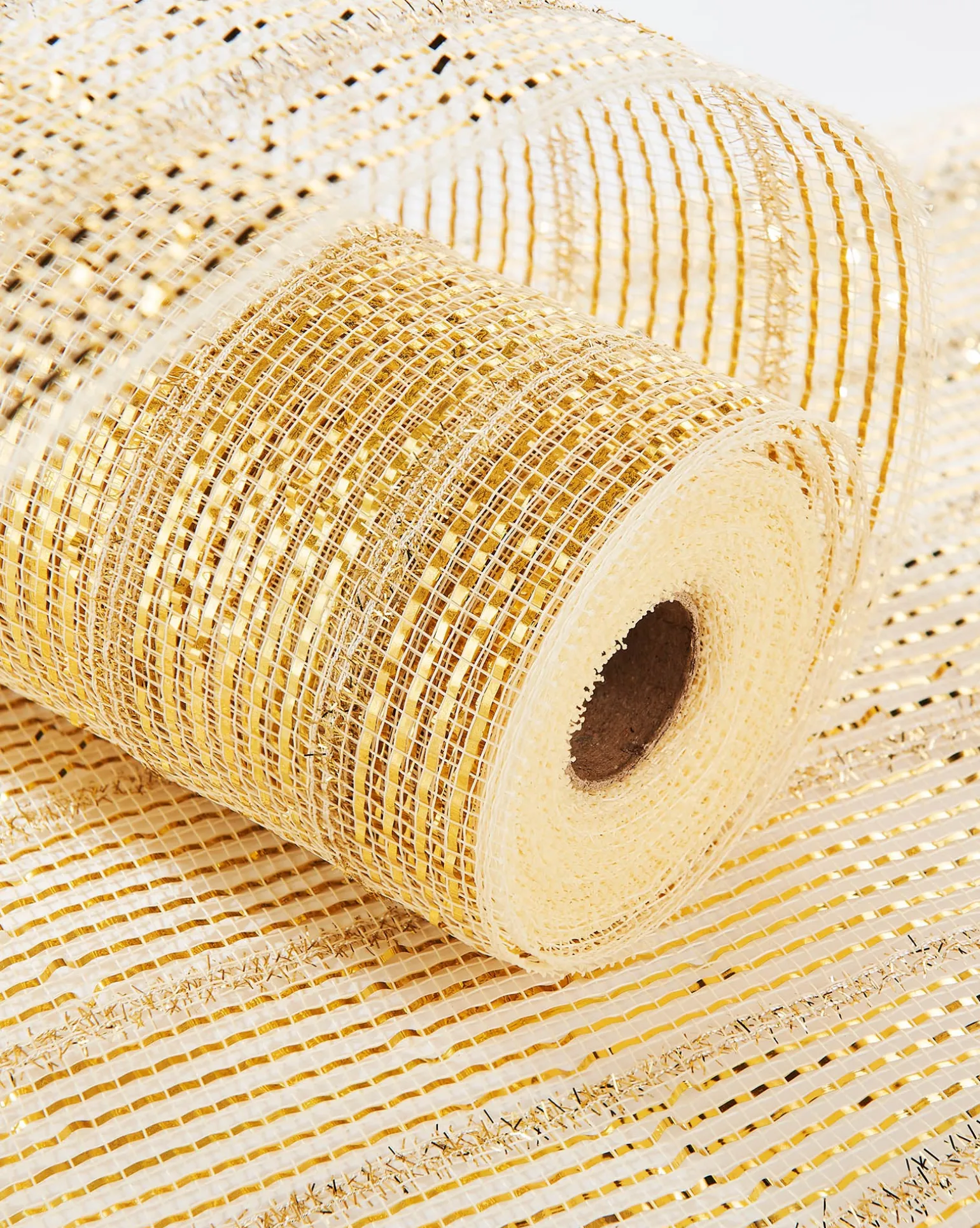WeRChristmas Ivory Mesh With Pale Gold Foil, 9 M^ Deco Mesh