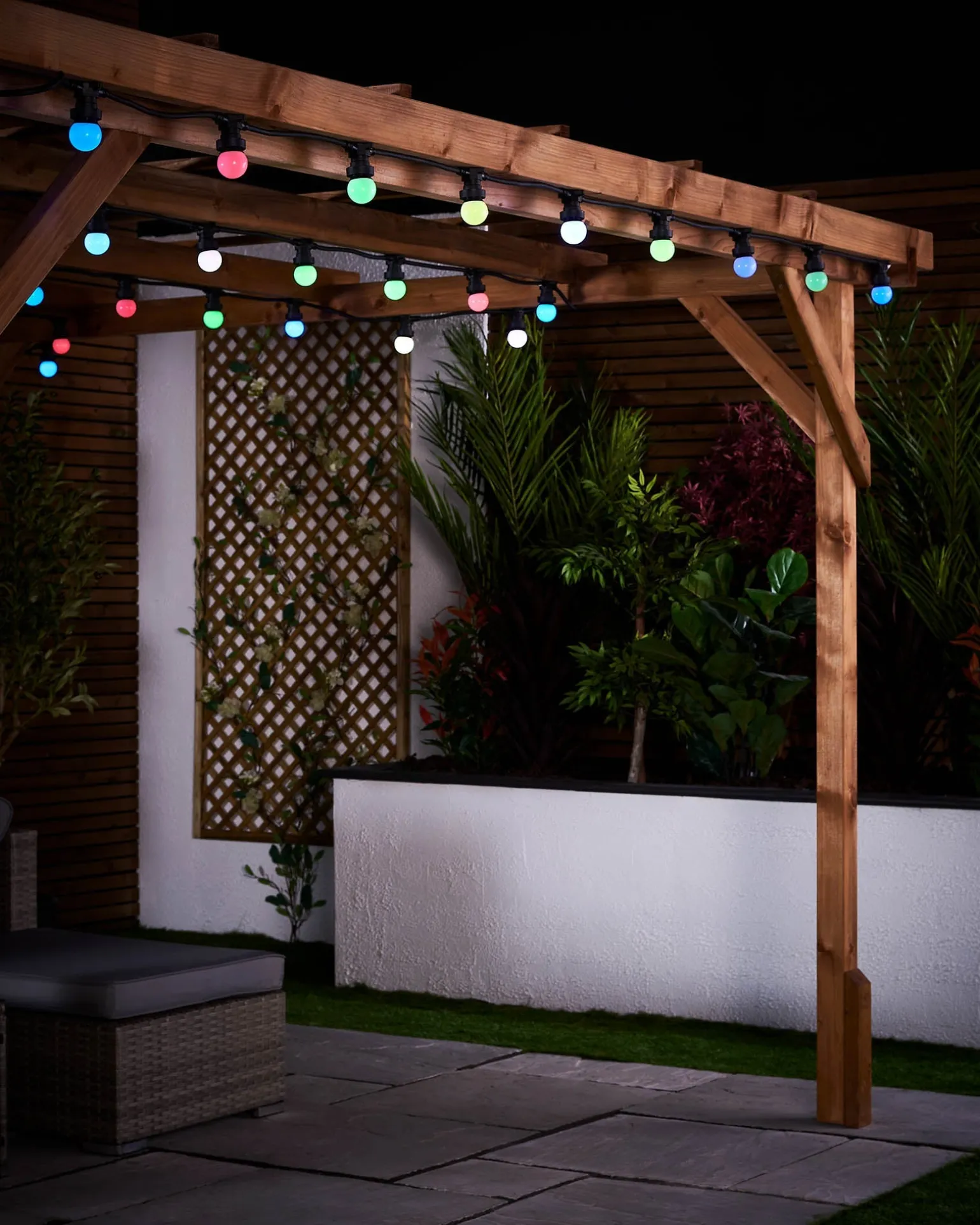 WeRChristmas LINK FESTOON E27 Colour Changing LED Festoon Bulb^ Link Festoon|Festoon Lights