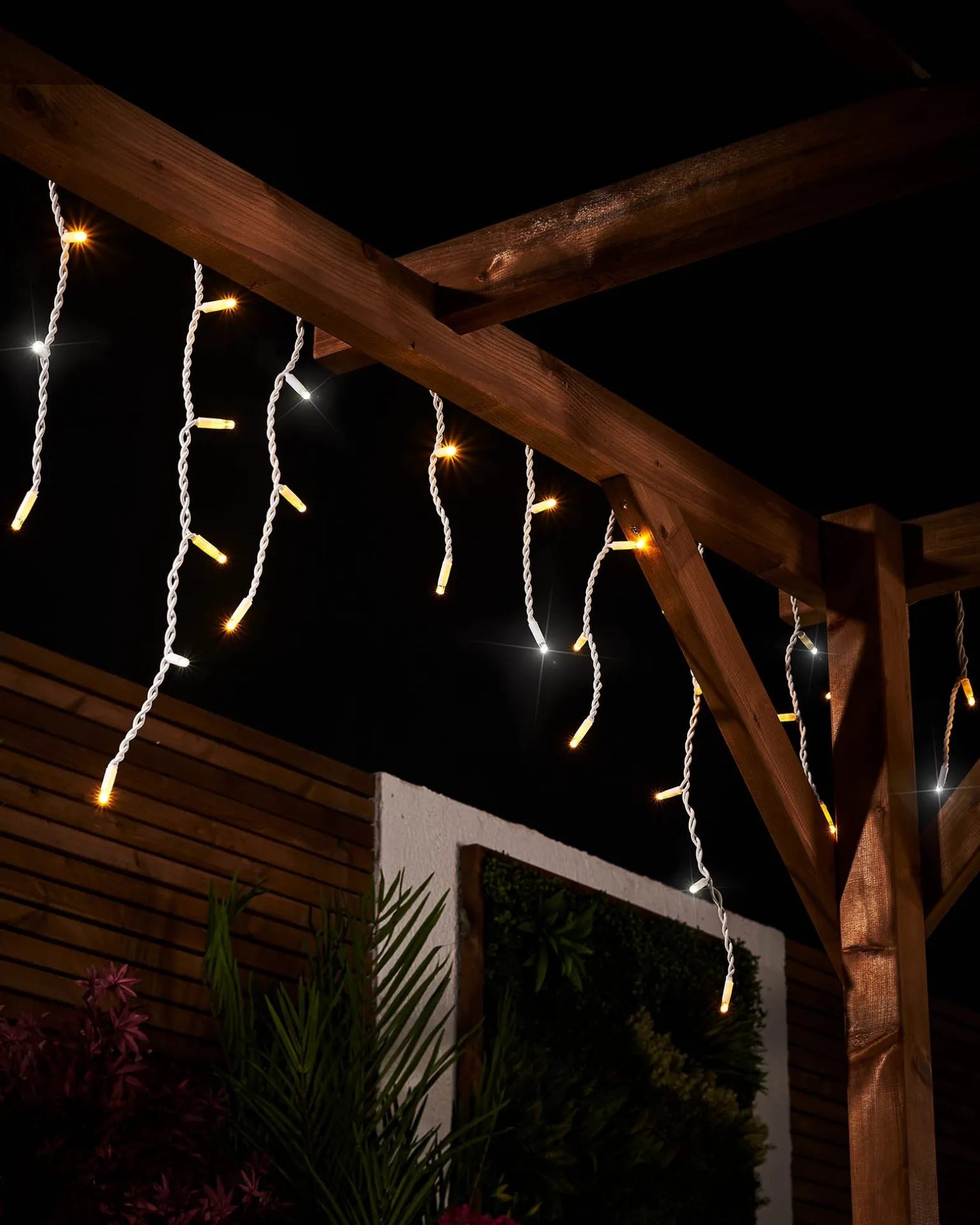 WeRChristmas LINK PRO Twinkling LED Icicle Lights, Warm White / White^ Link Pro|Icicle Lights