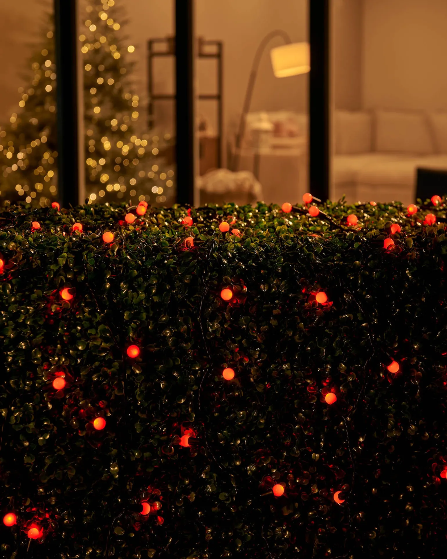 WeRChristmas LINK UP LED Berry Lights, Black Cable, Red^ Link Up|Fairy Lights
