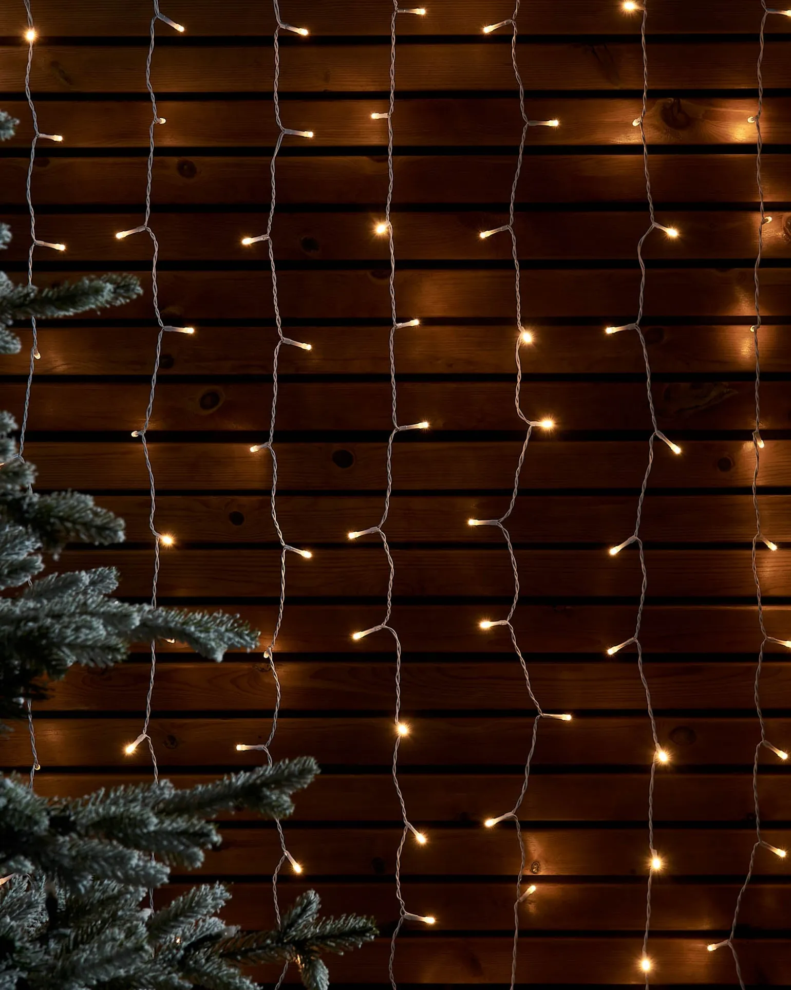 WeRChristmas LINK UP LED Curtain Lights, White Cable, 2 M X 2.5 M, Warm White^ Link Up|Curtain & Net Lights