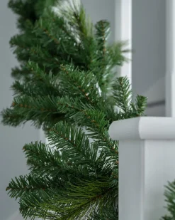 WeRChristmas Plain Garland, 18 Ft^ Extra Large Garlands|Plain Garlands