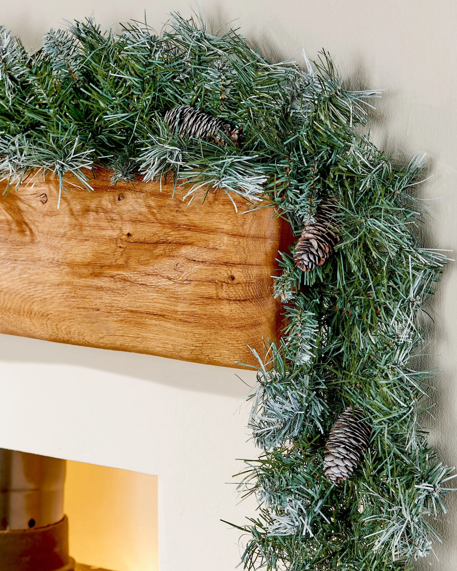 WeRChristmas Pre-Decorated Frosted Scandinavian Blue Spruce Garland, 9 Ft^ Snow Flocked Garlands|Decorated Garlands