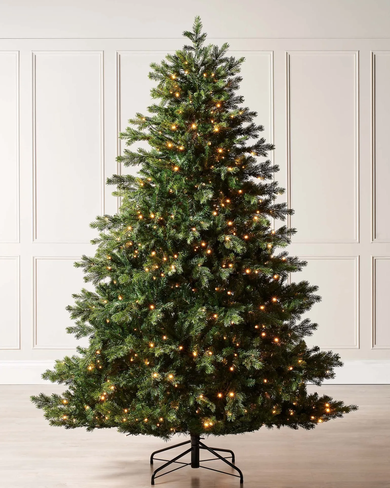 WeRChristmas Pre-Lit Balsam Fir Christmas Tree, 6 Ft^ Premium Christmas Trees|Pre Lit Christmas Trees
