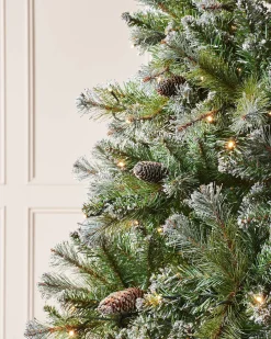 WeRChristmas Pre-lit Blue Brockton Spruce Christmas Tree, 6 Ft^ Snow Flocked Christmas Trees|Pre Lit Christmas Trees