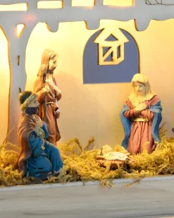 WeRChristmas Pre-Lit Christmas Wooden Nativity Scene, 26 Cm^ Table Decorations