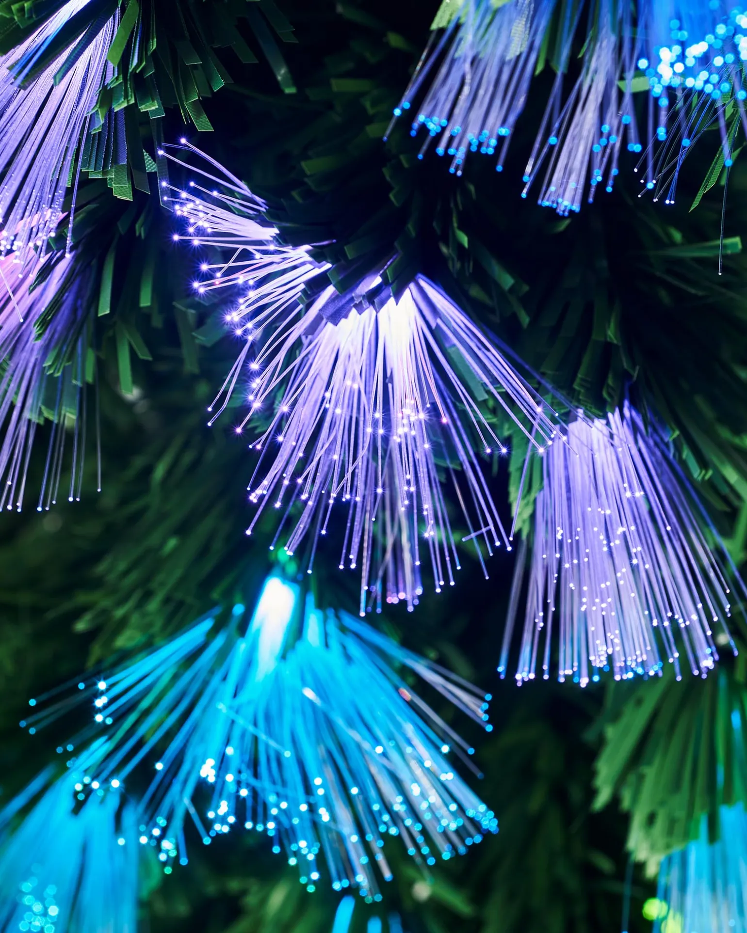 WeRChristmas Pre-Lit Colour Changing Fibre Optic Christmas Tree, 6 Ft^ Budget Christmas Trees|Fibre Optic Christmas Trees