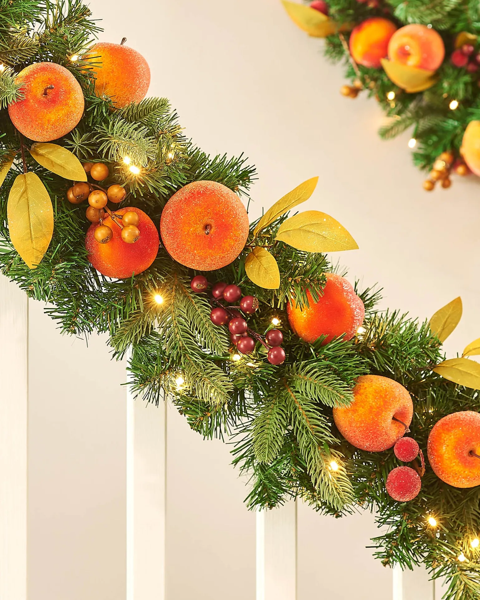 WeRChristmas Pre-Lit Decorated Garland, Apples & Peaches, 9 Ft^ Decorated Garlands|Pre Lit Garlands