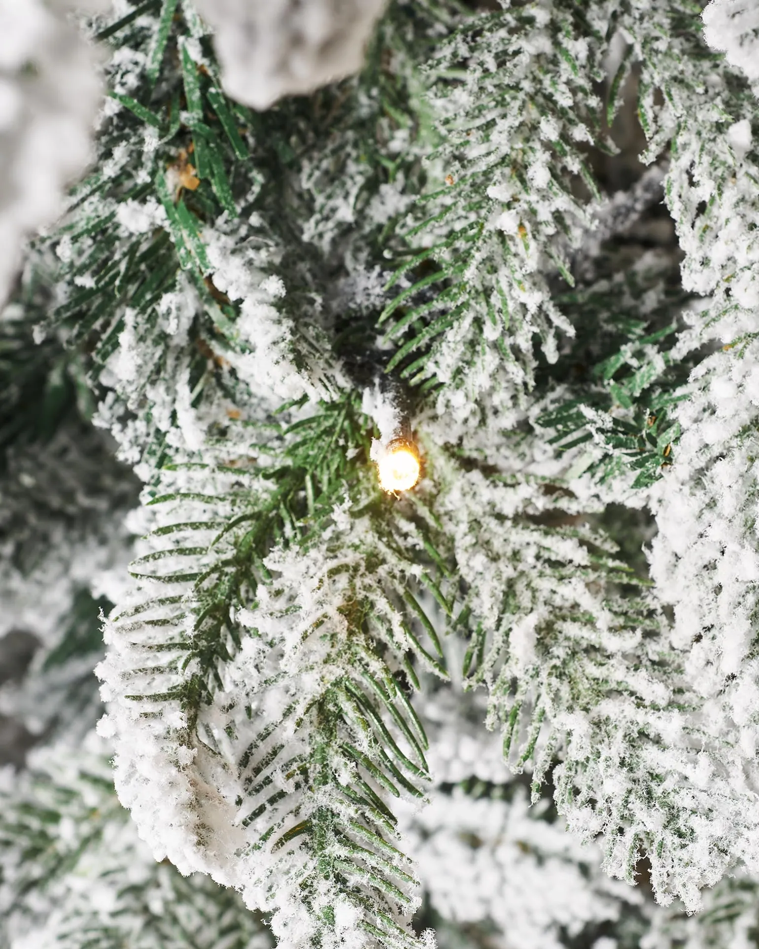 WeRChristmas Pre-Lit Decorated Snow Flocked Pop-Up Christmas Tree, 6 Ft^ Budget Christmas Trees|Snow Flocked Christmas Trees