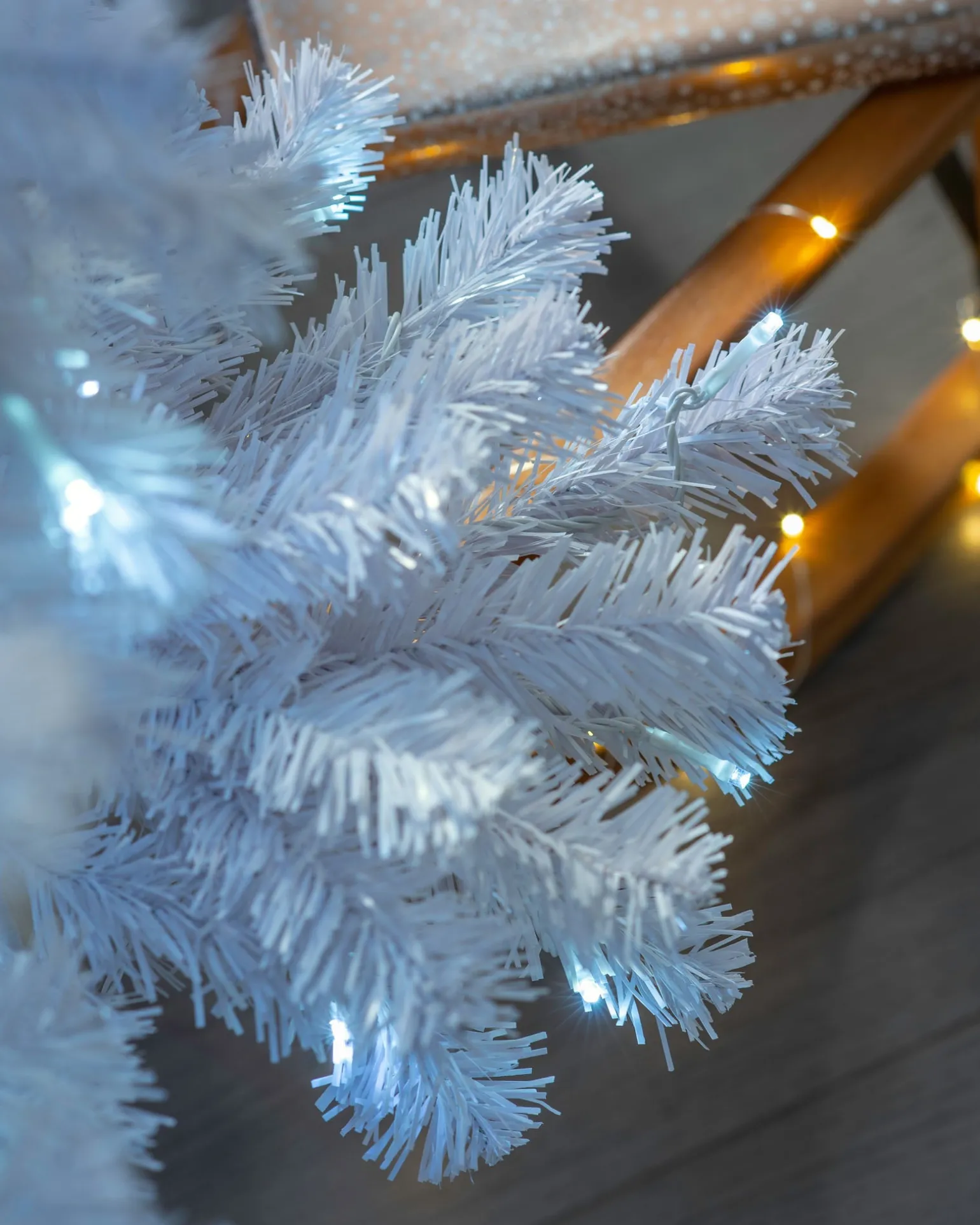WeRChristmas Pre-Lit Deluxe White Pine Multi-Function Christmas Tree, 9 Ft^ Premium Christmas Trees|Pre Lit Christmas Trees
