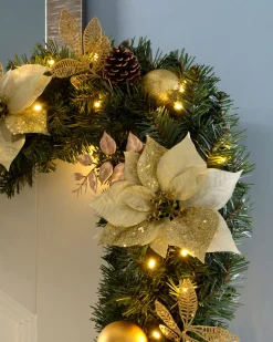 WeRChristmas Pre-Lit Extra Thick Garland, Cream/Gold, 9 Ft^ Decorated Garlands|Pre Lit Garlands