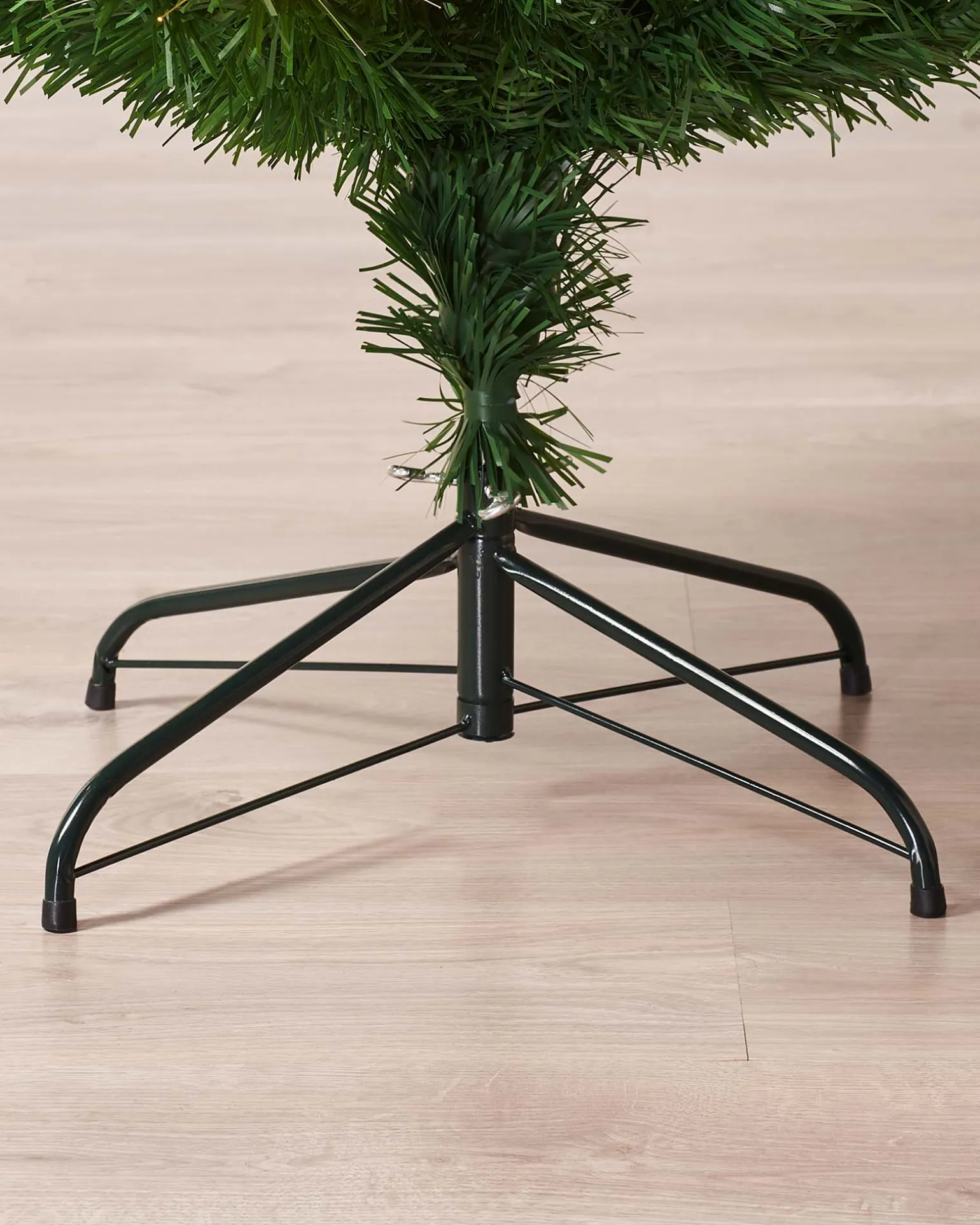 WeRChristmas Pre-Lit Fibre Optic Christmas Tree With Stars, 7 Ft^ Premium Christmas Trees|Budget Christmas Trees