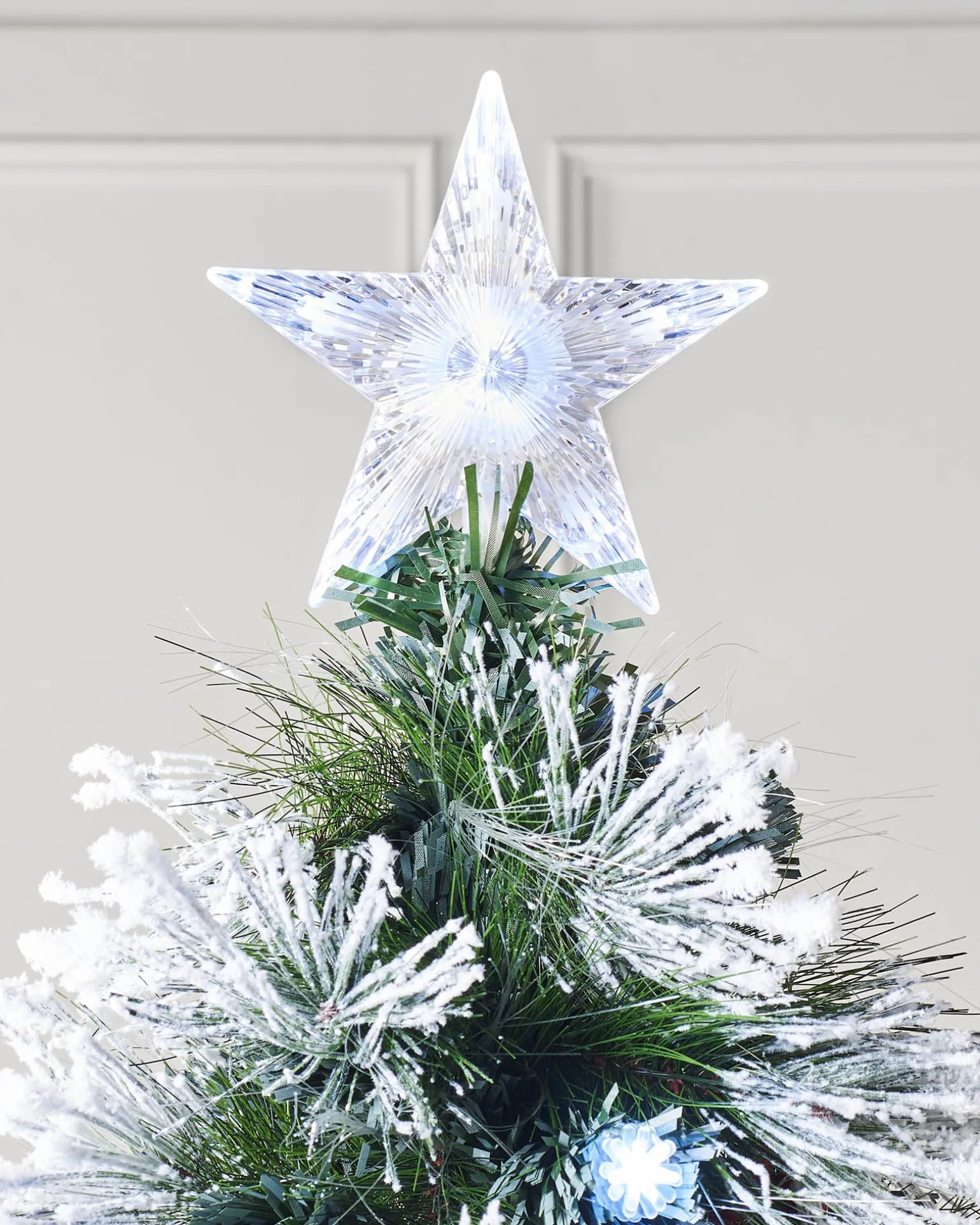 WeRChristmas Pre-Lit Fibre Optic Frosted Christmas Tree With Tree Topper, 5 Ft^ Budget Christmas Trees|Fibre Optic Christmas Trees