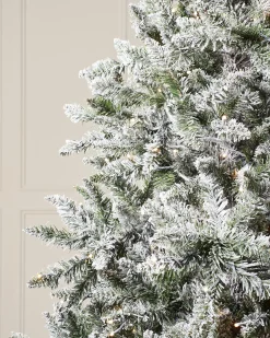 WeRChristmas Pre-Lit Full Bodied Snow Flocked Christmas Tree, 6 Ft^ Snow Flocked Christmas Trees|Pre Lit Christmas Trees