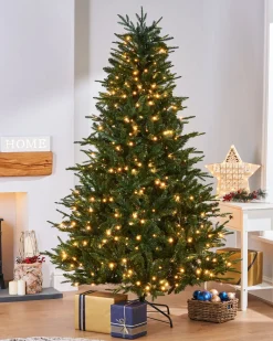WeRChristmas Pre-lit Grand Alaskan Fir Christmas Tree, 9 Ft^ Premium Christmas Trees|Pre Lit Christmas Trees