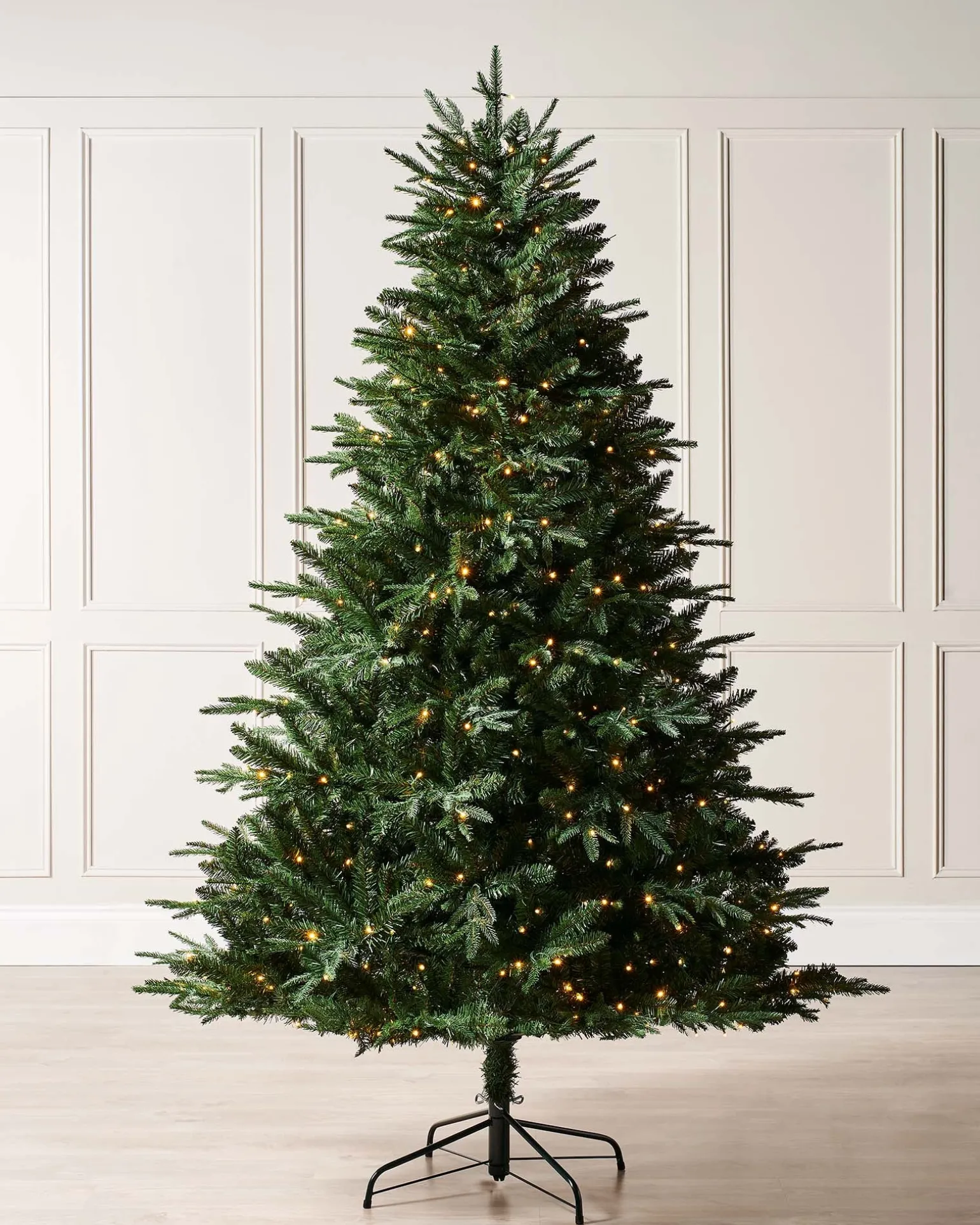 WeRChristmas Pre-lit Grand Alaskan Fir Christmas Tree, Dual Multi Colour, 8 Ft^ Premium Christmas Trees|Pre Lit Christmas Trees