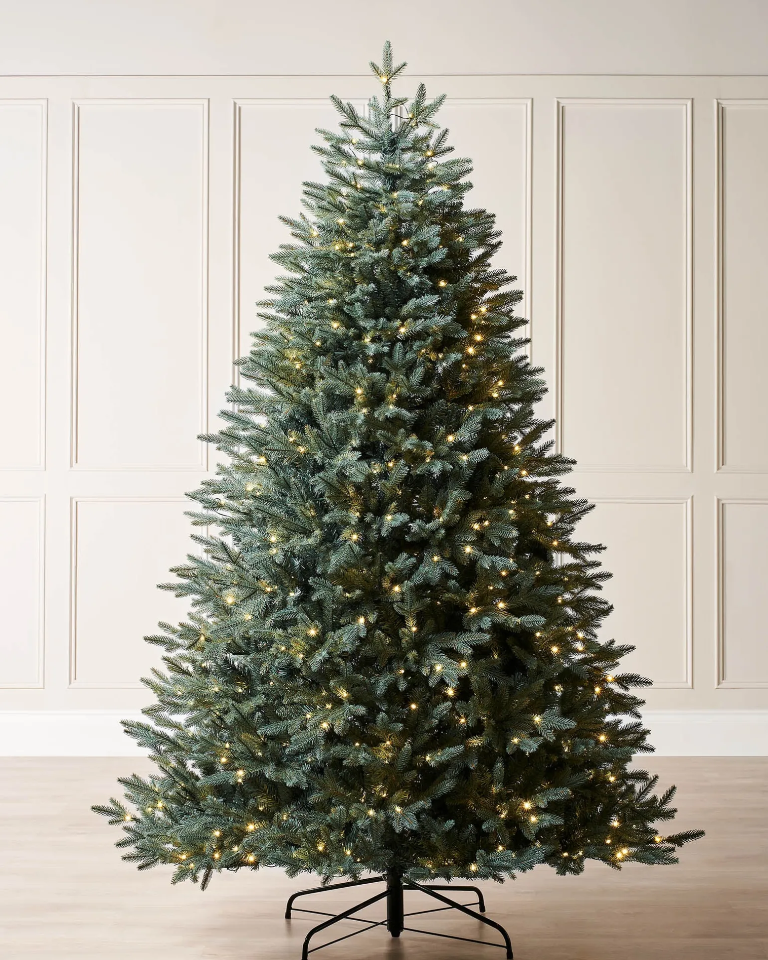 WeRChristmas Pre-Lit Mixed Pine Blue Christmas Tree, Dual LED Warm White, 7 Ft^ Pre Lit Christmas Trees