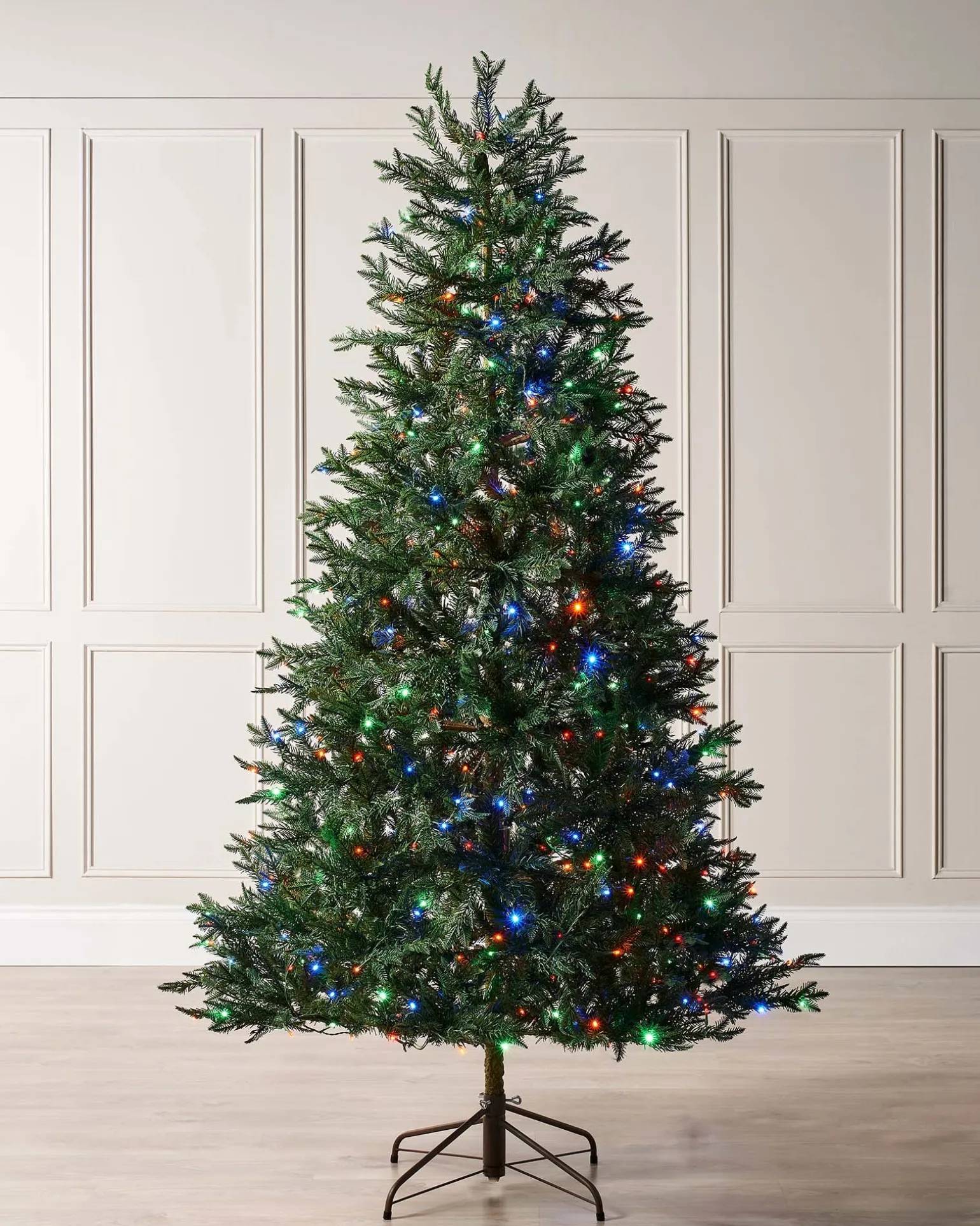 WeRChristmas Pre-Lit Mixed Pine Natural Bark Christmas Tree, 5 Ft^ Pre Lit Christmas Trees