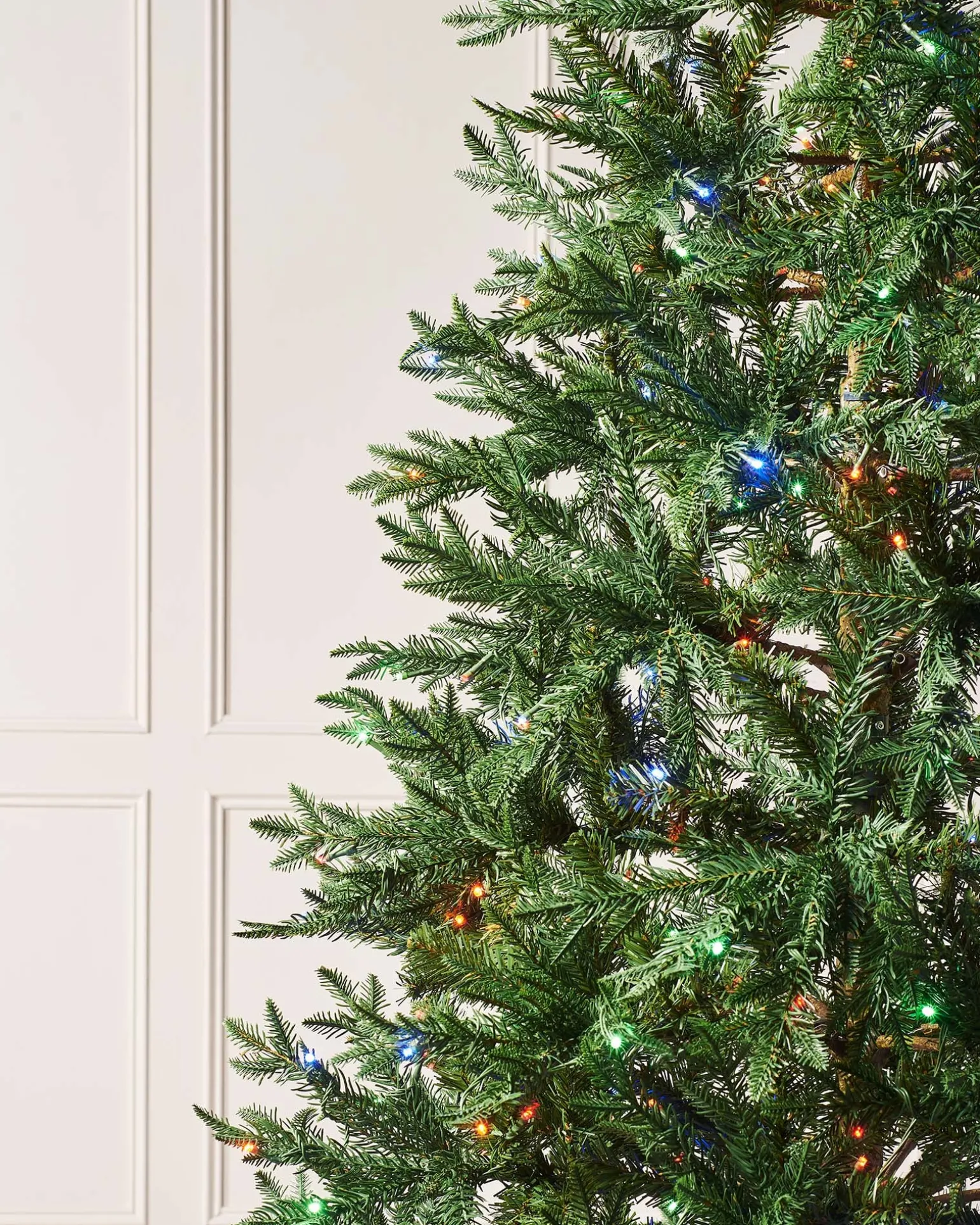 WeRChristmas Pre-Lit Mixed Pine Natural Bark Christmas Tree, 7 Ft^ Pre Lit Christmas Trees