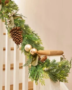 WeRChristmas Pre-Lit Mixed Tip Garland, Pinecones & Berries, 9 Ft^ Decorated Garlands|Pre Lit Garlands