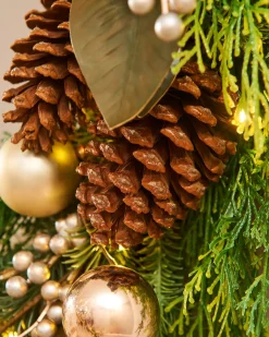 WeRChristmas Pre-Lit Mixed Tip Wreath, Pinecones & Berries, 76 Cm^ Decorated Wreaths|Pre Lit Wreaths