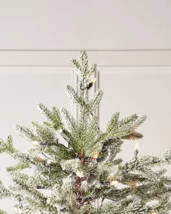 WeRChristmas Pre-Lit Snow Flocked Fraser Fir Christmas Tree, 6 Ft^ Premium Christmas Trees|Snow Flocked Christmas Trees