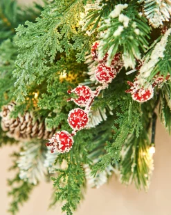 WeRChristmas Pre-Lit Snow Flocked Mixed Tip Wreath, 60 Cm^ Decorated Wreaths|Pre Lit Wreaths