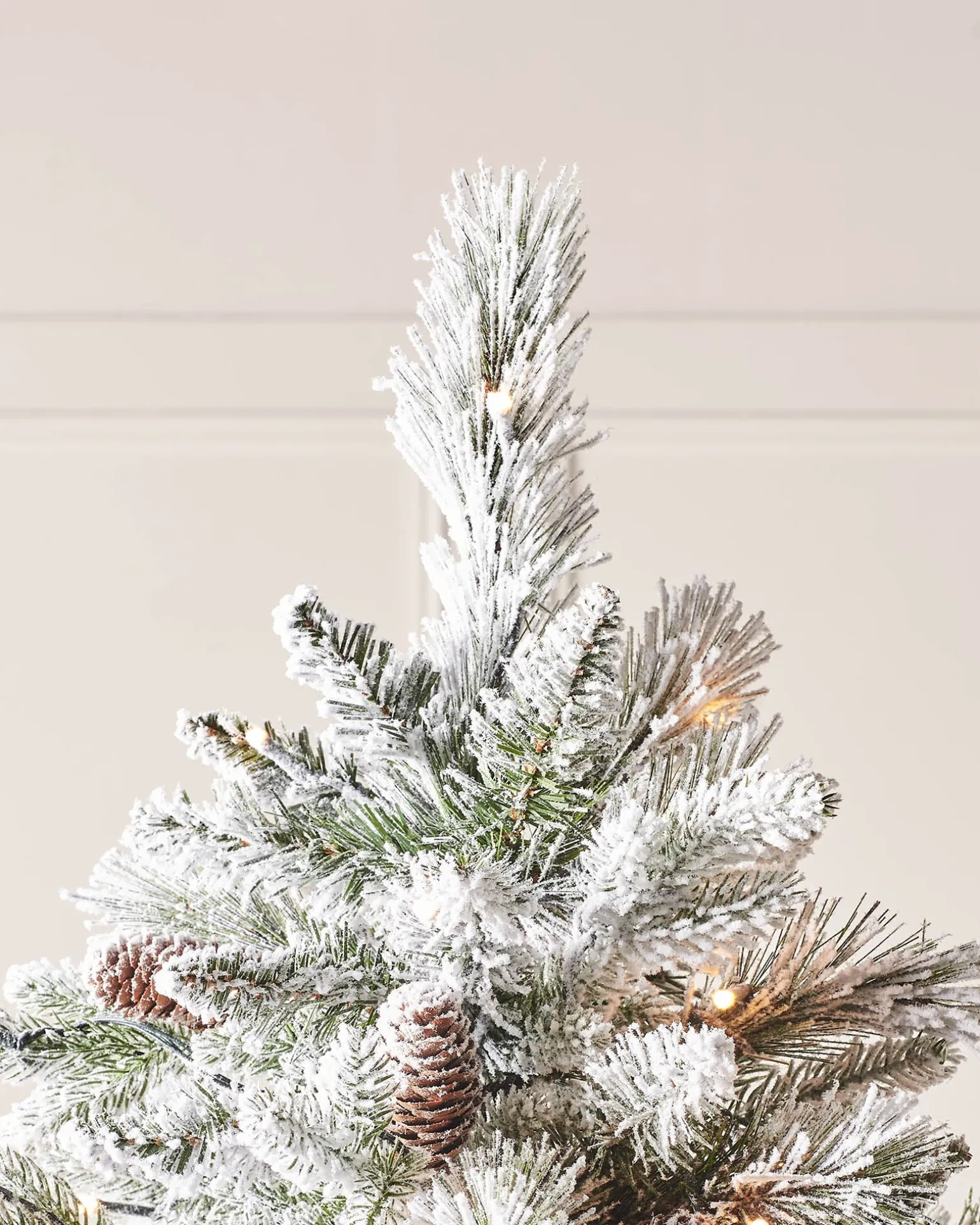 WeRChristmas Pre-Lit Snow Flocked Mixed Pine Christmas Tree, 7 Ft^ Snow Flocked Christmas Trees|Pre Lit Christmas Trees