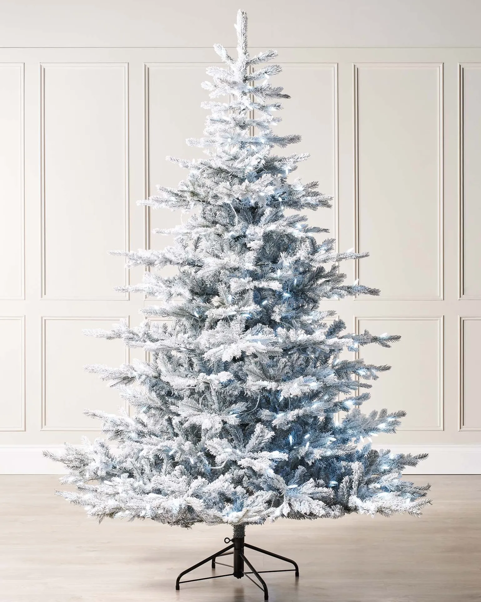 WeRChristmas Pre-Lit Snow Flocked Spruce Christmas Tree, 6 Ft^ Snow Flocked Christmas Trees|Pre Lit Christmas Trees