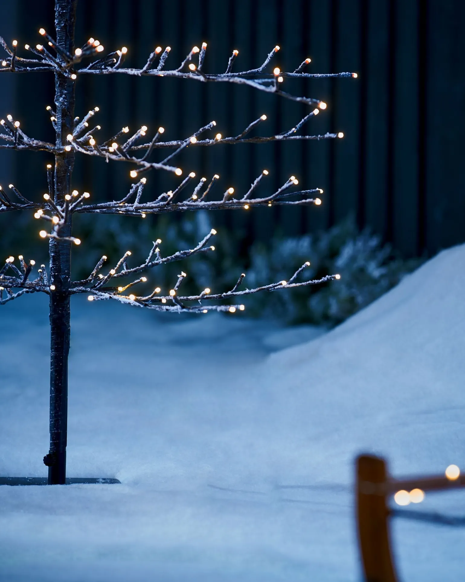 WeRChristmas Pre-Lit Snow Flocked Twig Tree, 4 Ft^ Tree Silhouettes|Budget Christmas Trees