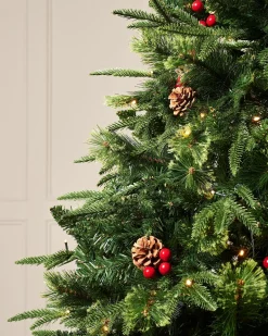 WeRChristmas Pre-Lit Victorian Mixed Tip Berries & Pinecones Christmas Tree, 5 Ft^ Budget Christmas Trees|Pre Lit Christmas Trees
